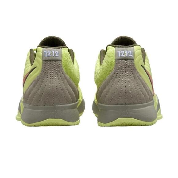 Athletic_Shoes